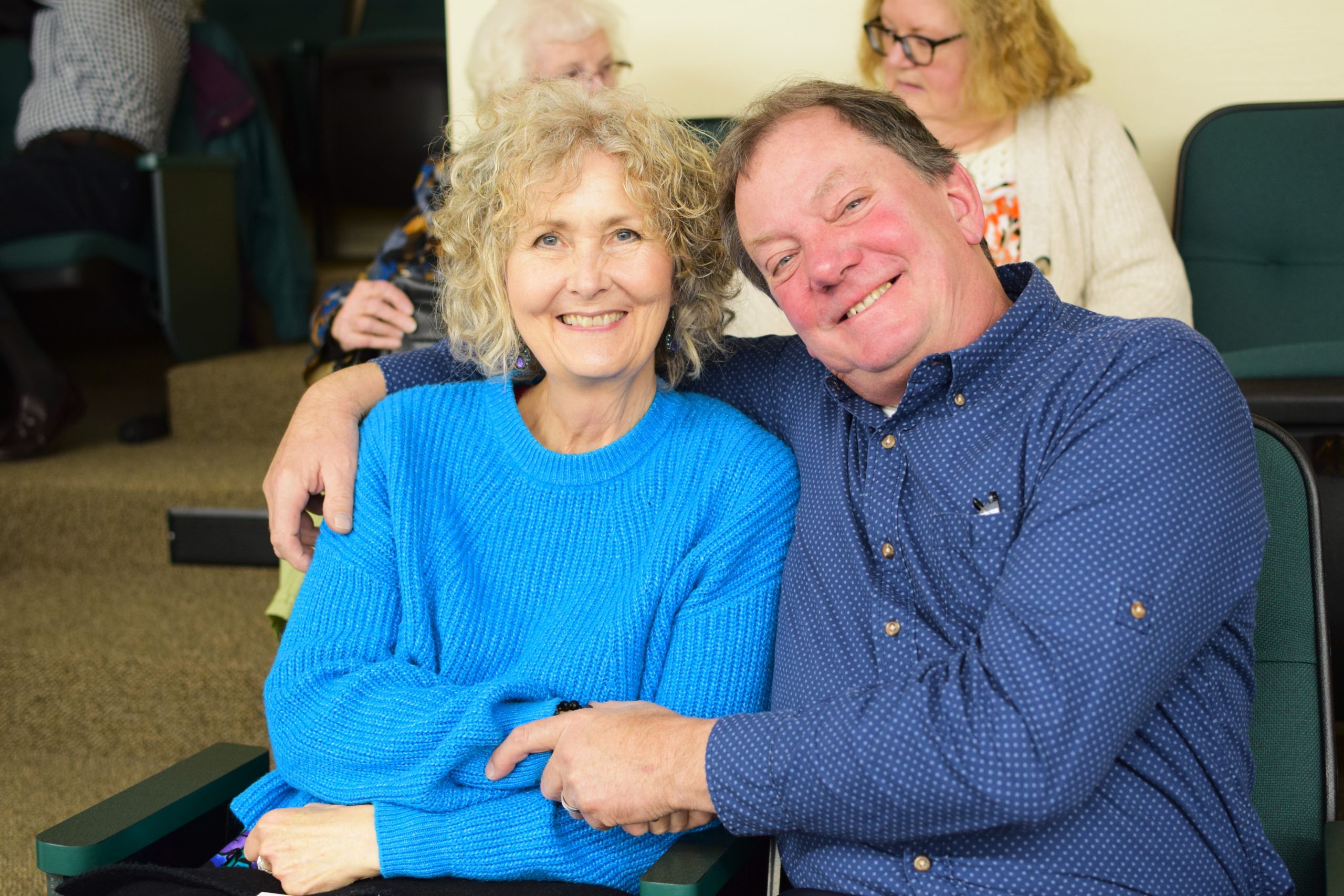 Dinner Theater Balcon