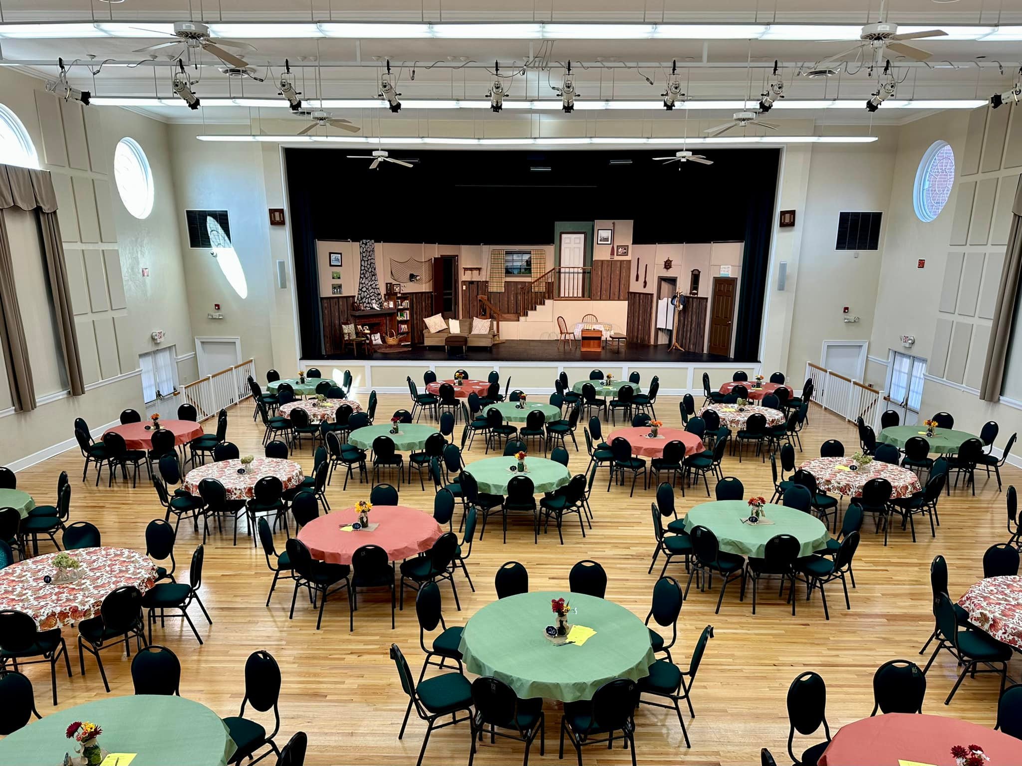 HUB Station Dinner Theater